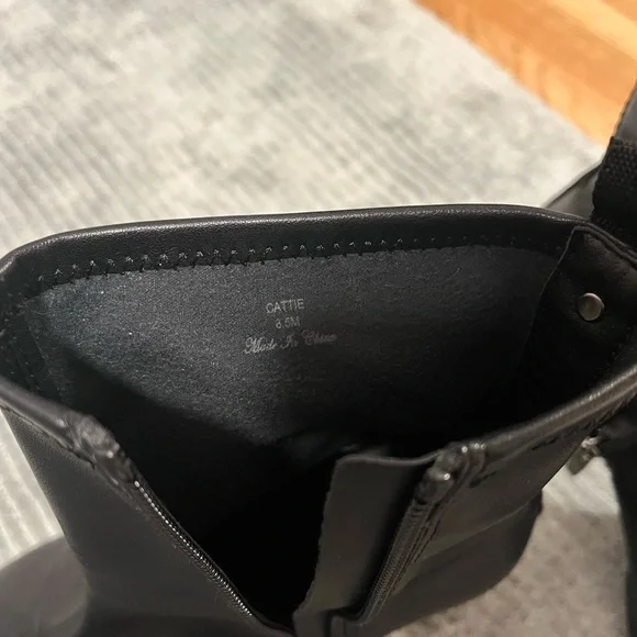 Donald Pliner Women’s Katie Black Boots Size 8.5 Leather - Picture 6 of 8